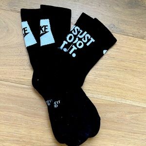 NIKE Socks (2 pairs)